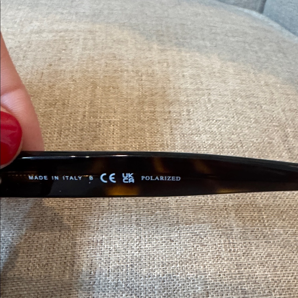 CHANEL Tortoise Shell Sunglasses - Picture 6 of 6